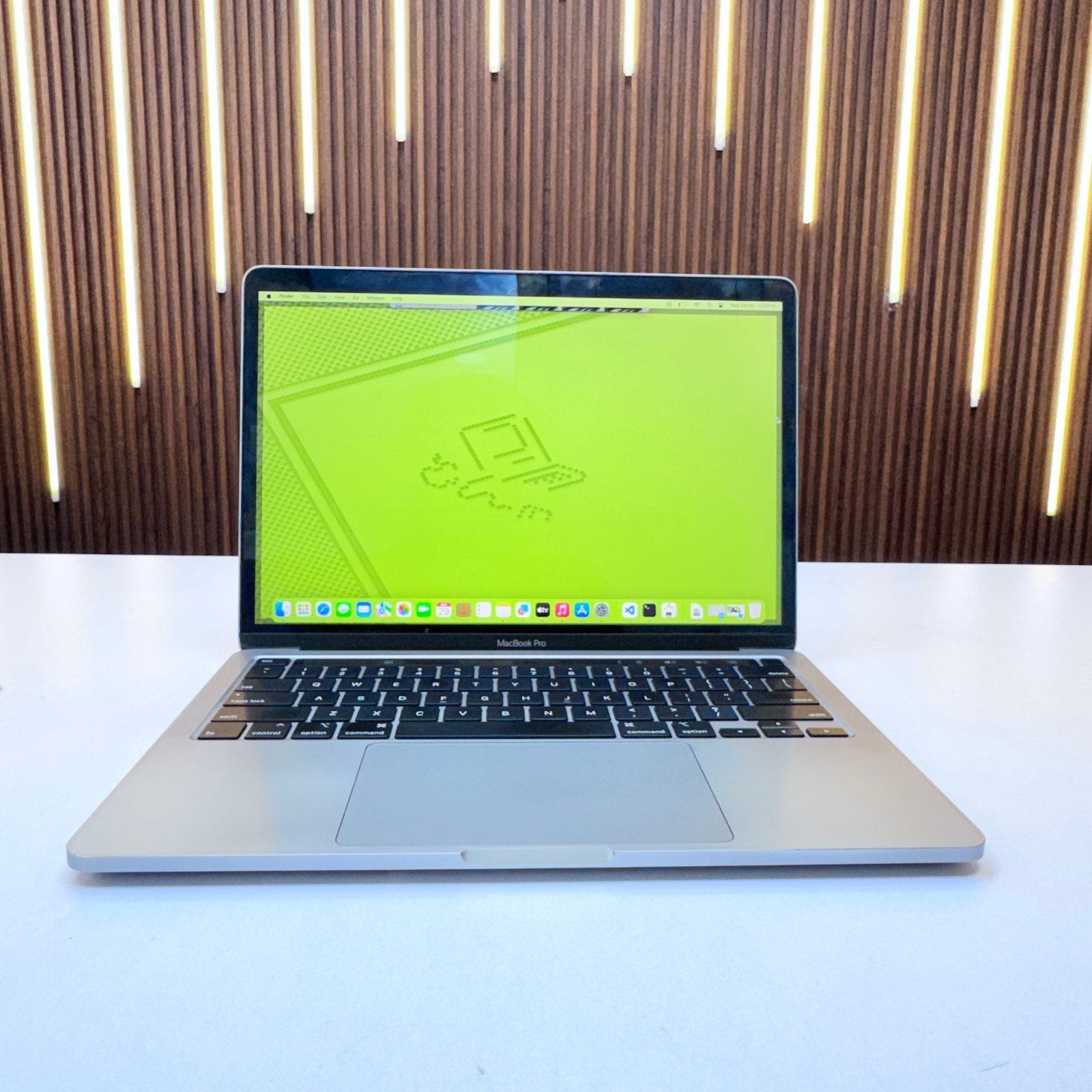 Apple MacBook Pro A2338 | 13-inch Display | Apple M1 Chip | 8GB RAM | 256GB SSD (Refurbished)